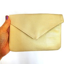 Ipsy Glam Bag Faux Snake Texture PVC Snap Closure Beige Green Cosmetic Bag 5x7in - £6.31 GBP