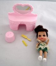 Vintage Little Kiddle PRETTY PRIDDLE Doll with Dressing Table Stool Brus... - £72.10 GBP