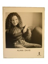 Alana Davis Press Kit Photo - $491.69 MXN