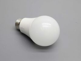 Sengled E11-G14 Zigbee Smart LED Bulb image 2