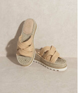 Oasis Society Rebel Beige Criss Cross Platform Espadrille Sandals - $545.44 MXN