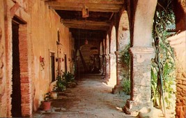 Vintage 3.5x5.5 Postcard Mission San Juan Front Corridor Arches - £2.33 GBP