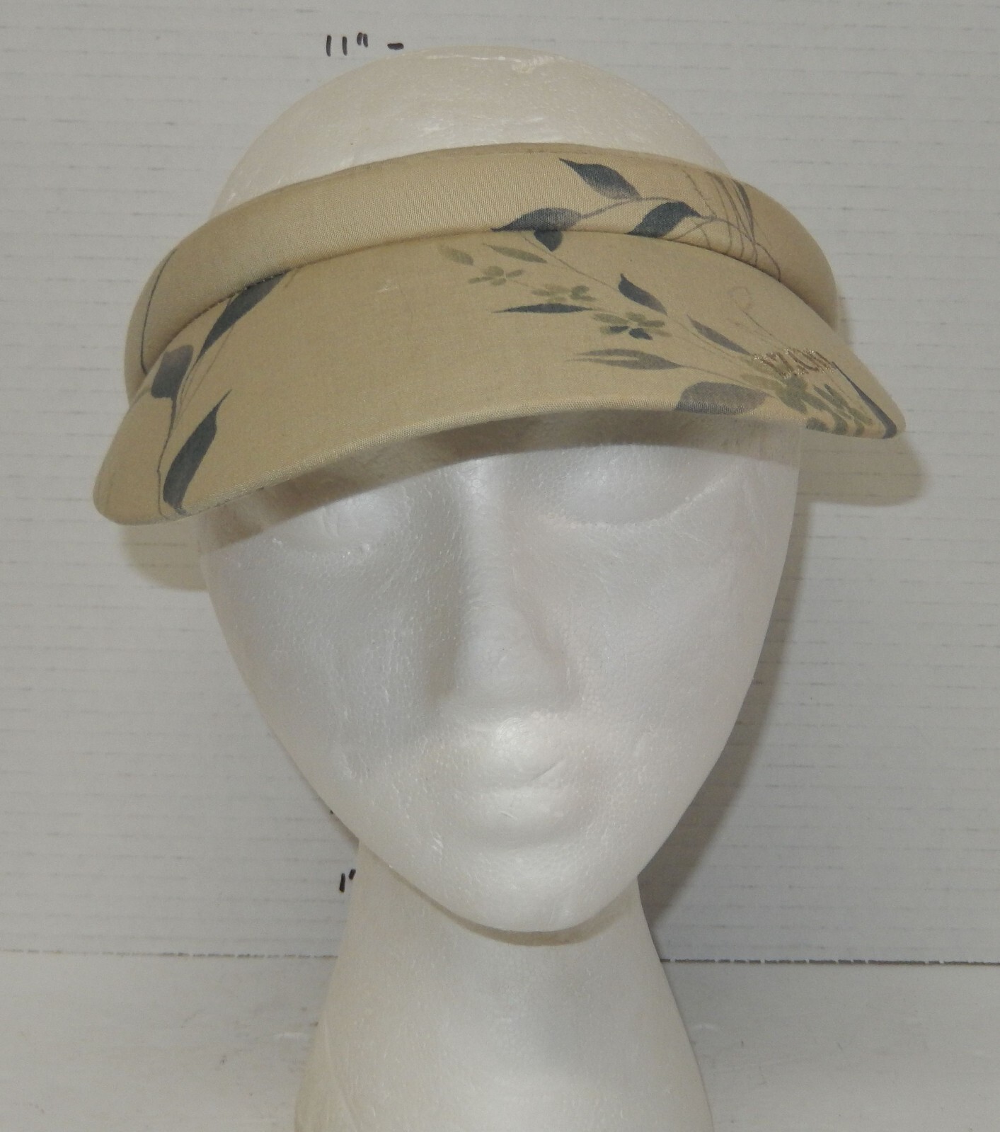 Womans IZOD Golf Visor Hat Cap Beige Tan Floral - $24.70