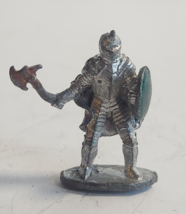 RAL PARTHA KNIGHT W/AXE PAINTED D&amp;D FANTASY MINIATURE FIGURE 1.25&quot; PEWTE... - $6.70