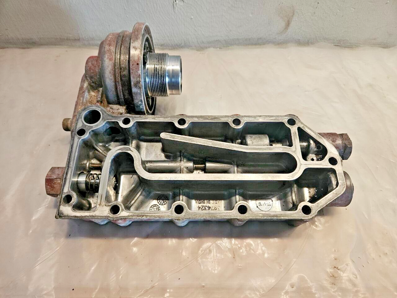Cummins ISC 285 Diesel Engine 8.3L Lube Oil Filter Adapter Housing 39743... - $163.28