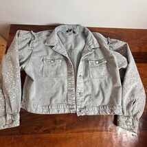 Broadway Womens XL Grey Denim Jacket Floral Embroidered Puff Sleeve Crop... - $38.61