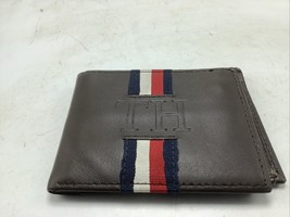 Tommy Hilfiger Brown Leather BI Fold Wallet - $279.18 MXN