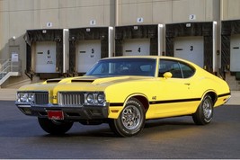 1970 Oldsmobile 4-4-2 W-30 yellow  | 24x36 inch poster | classic car - £17.66 GBP