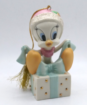 Lenox Tweety Wraps Up the Holidays Looney Tunes Christmas Ornament - £15.03 GBP
