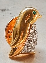 small gold tone penguin with green crystal eye and rhinestones pin brooch - $11.95