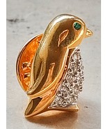 small gold tone penguin with green crystal eye and rhinestones pin brooch - €10,19 EUR