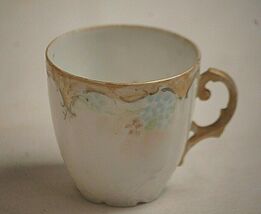 Old Vintage Demitasse Cup w Multi-Color Flowers &amp; Embossed Fleur-de-lis ... - $9.89