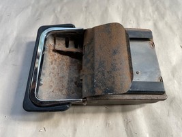 VW Karmann Ghia  Dash Ash Trey   OE Volkswagen Tray. - $593.05 MXN