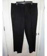 Men&#39;s Dockers W 38 I 29  Black D3 Classic Khaki Flat Front Pants - $39.10 CAD