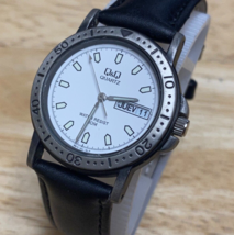 Vintage Q&amp;Q Unisex Silver White Leather Analog Quartz Watch~Day Date~New Battery - £17.13 GBP