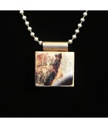 Scrabble Tile Pendant (19.291) - $285.59 MXN