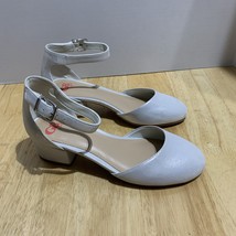 GB Girls&#39; Lianna Women Size 4M Beige/Tan Shimmer Dress Heels - $319.30 MXN