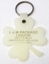 Four Leaf Clover Keychain L&amp;M Package Liquor Owensville Plastic 1970s - $11.35