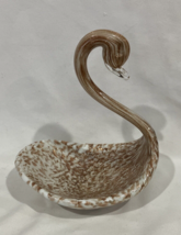 Vintage Norna Fenton White and Gold Speckled Glass Swan Figurine Trinket - £14.83 GBP