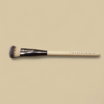 Chantecaille Foundation &amp; Mask Brush - $575.89 MXN
