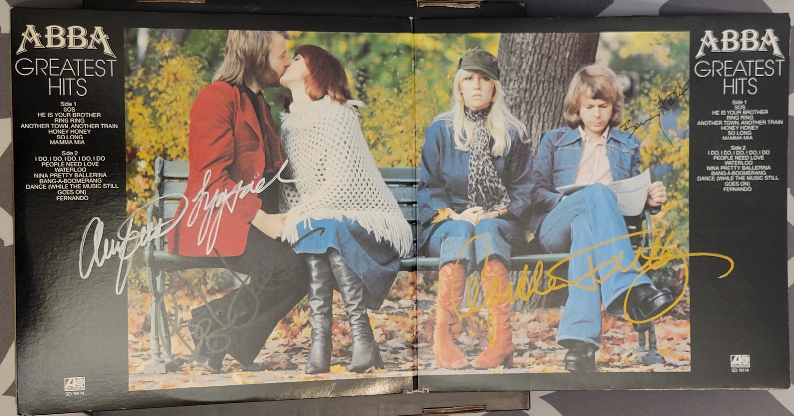 ABBA signed lp Greatest Hits Volume 1 by 4 original members, Original, V... - $245.00