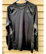 Men&#39;s NIKE® DRI-FIT Size SMALL BLACK Long-Sleeve Shirt - $33.27 CAD