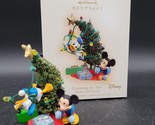 Hallmark Keepsake Trimming the Tree Mickey and Donald 2007 Walt Disney O... - £9.27 GBP