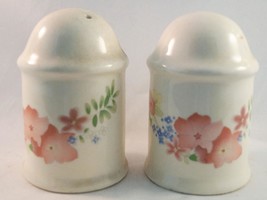 Porcelain Salt &amp; Pepper Shakers Taiwan - £37.60 GBP