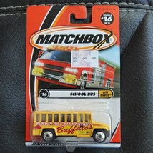 Matchbox #16 School Bus Yellow City Dudes Series 2000 New On Card 92219 ... - $8.54