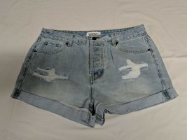 Women&#39;s Essen Relaxed Mid Rise Light Distressed Denim Shorts - Size 28 - £6.04 GBP