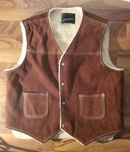 Vintage JC Penny Men&#39;s Brown Sherpa Lined Snap Front Leather Vest Size L... - $39.59