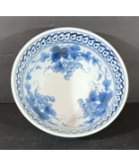 VINTAGE JAPANESE RICE BOWL Porcelain BLUE WHITE  Grape Leaf ORIENTAL Signed - €24,82 EUR