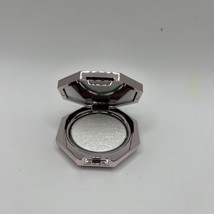 Fenty Beauty  Diamond Bomb All Over Diamond Veil - How Many Carats? 0.09 oz - $347.11 MXN