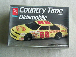 Factory Sealed # 68 Country Time Oldsmobile By AMT/Ertl #6819 - £7.95 GBP