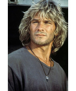 Patrick Swayze cool portrait from Point Break 4x6 inch real photograph - £3.72 GBP