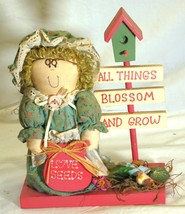 Decorative Garden Figurine Shelf Decor - $12.86