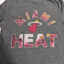 NBA Miami Heat T-Shirt Men's Cotton Blend Gray Short Sleeve Graphic Size Medium image 4