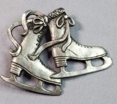 Spoontiques Ice Skates Pewter Metal Pin Vintage USA Jewelry 1990s - £12.60 GBP