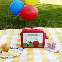 Peanuts - Charlie Brown Lunchbox Crossbody Bag by LOUNGEFLY - £47.95 GBP