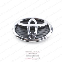 New Genuine Toyota 16-20 Hilux Revo Rocco Front Grille Emblem 75310-0K010 - $37.37 CAD