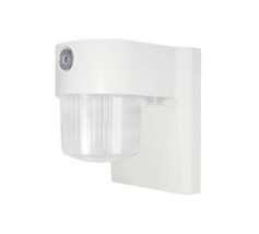Patroit Lighting &quot;Dusk to Dawn&quot; LED Outdoor Lighting #356-9200 White-New - £14.13 GBP