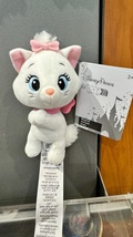 Disney Parks Marie the Cat Plush Magnet NEW - £19.85 GBP