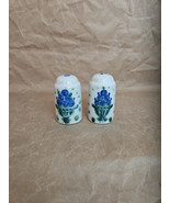 MA HADLEY Pottery Salt & Pepper Shakers Blueberries 3.5" S&P Prefect! - $29.92