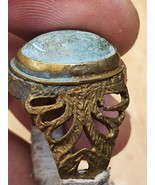 Bague ancienne vintage du Proche-Orient avec pierre centrale naturelle é... - $747.53 MXN