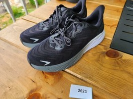 Men&#39;s HOKA Arahi 6 Running Shoes Black/White Running Shoes Size 11 D  - $69.30