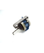 Mercedes R107 380SL vacuum valve actuator, for fresh air flaps 88457016 - $23.36