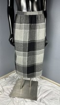 Vtg Prestige of Boston Gray Blk Plaid Wool Skirt Union Label Sz 12 Actua... - £20.97 GBP