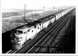 VTG Union Pacific Railroad 989 Deisel Locomotive T3-93 - £23.66 GBP
