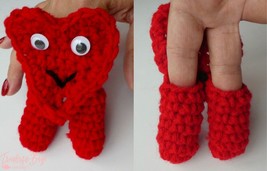 Crochet heart two finger puppet pattern PDF instant download present gift toy - £6.32 GBP