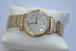 Vintage Timex Q Gold Tone Mens Watch M Cell &#39;&#39;30 Day Guarantee&#39;&#39; Runs Great - £23.32 GBP